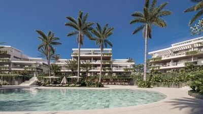 Apartment in Estepona with 3 bedrooms and 2 bathrooms 163m2