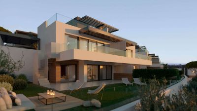 Villa in Estepona with 3 bedrooms and 4 bathrooms 198m2