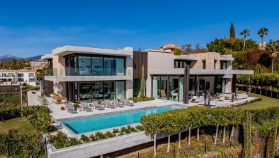 Villa in Benahavis with 8 bedrooms and 12 bathrooms 1451m2