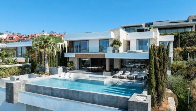 Villa in Benahavis with 6 bedrooms and 6 bathrooms 787m2