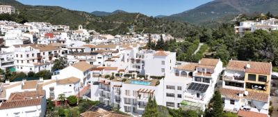 Apartment in Benahavis with 3 bedrooms and 2 bathrooms 107m2