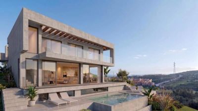 Villa in Estepona with 4 bedrooms and 4 bathrooms 182m2