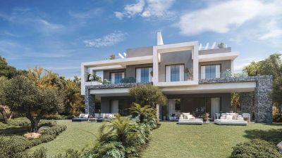 Villa in Estepona with 3 bedrooms and 3 bathrooms 174m2