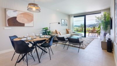 Квартира в Эстепоне с 3 спальнями и 2 ванными комнатами 109м2