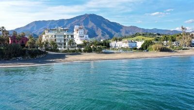 Apartment in Estepona with 2 bedrooms and 2 bathrooms 108m2