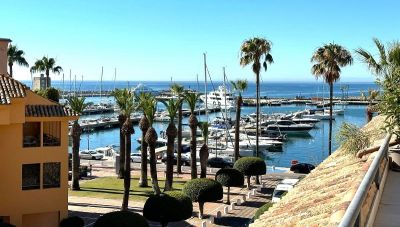 Apartment in Sotogrande with 3 bedrooms and 3 bathrooms 160m2
