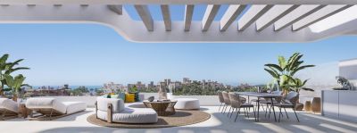 Penthouse in Estepona with 4 bedrooms and 3 bathrooms 129m2